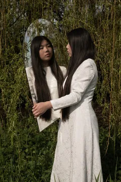 李芳